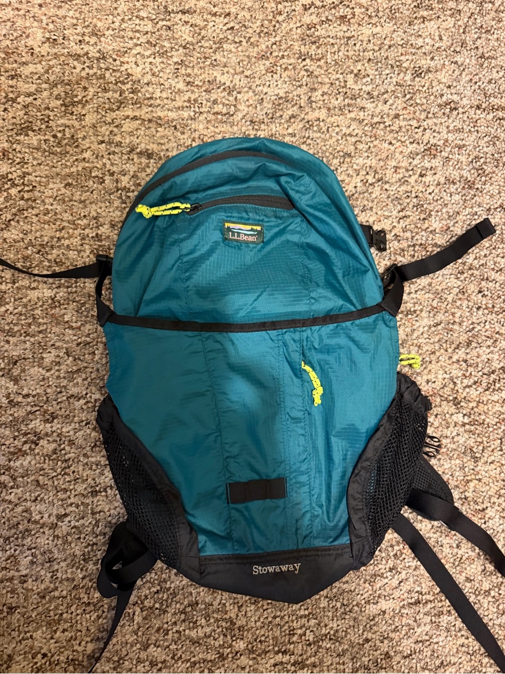 L.L. Bean Teal Stowaway Daypack - 24l